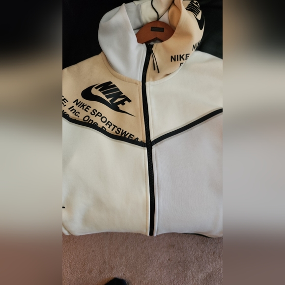 Nike Fleece Traksuit - Picture 1 of 3